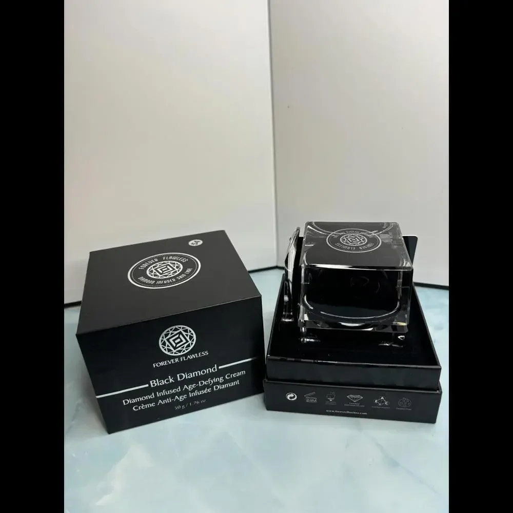 Forever Flawless Black Diamond Age-Defying Cream - 50g - Picture 2 of 3